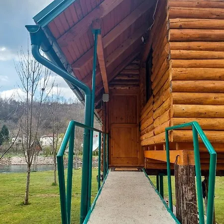 Hacienda Burzic Apartment *